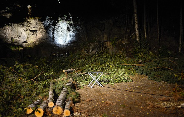 Teoksen_luona_lopetus